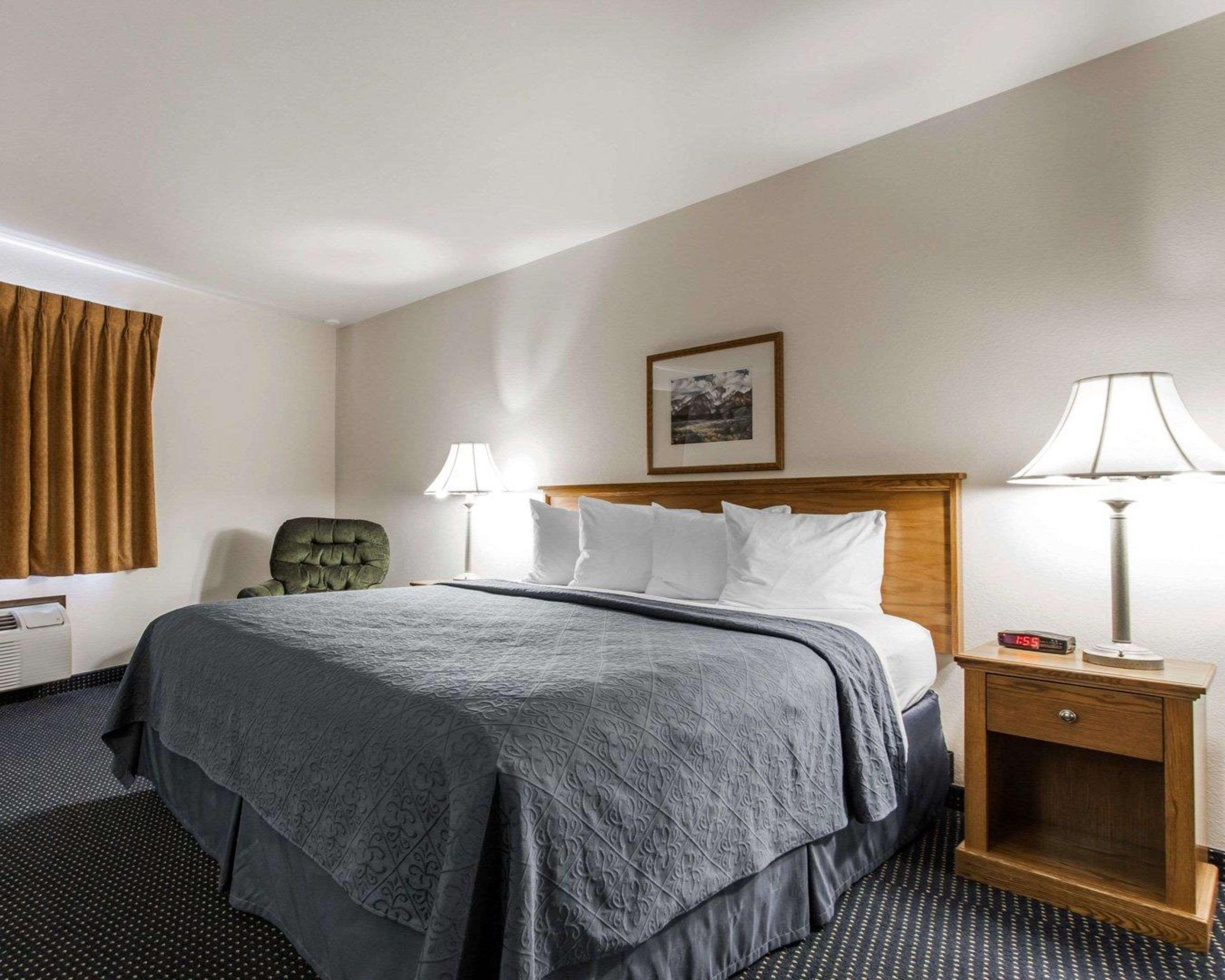 Hotel Quality & Goldendale